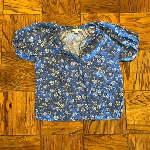 LOFT size SP light blue floral puff sleeve top